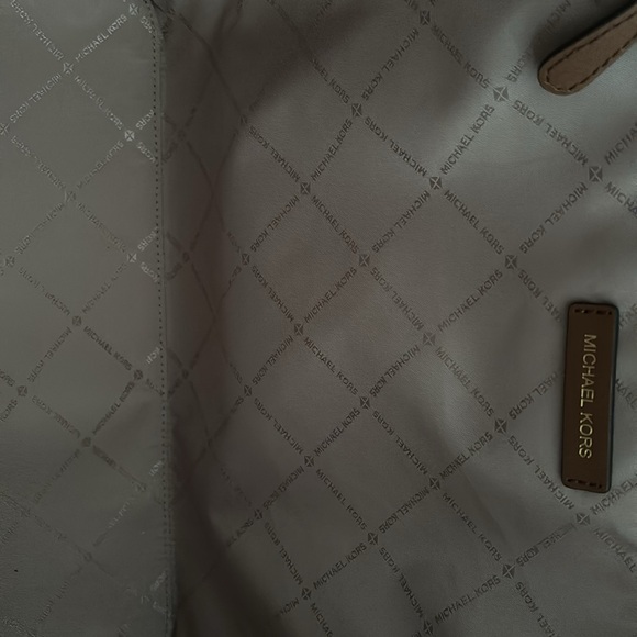 NWT MICHAEL KORS MAEVE VANILLA/LUGG  LG OPEN TOTE BAG - Picture 6 of 7